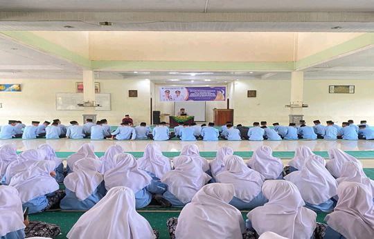 Meneladani Kezuhudan dan Keberanian Umar bin Abdul Aziz