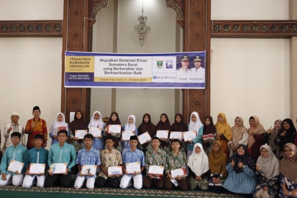 Definisi Unggul di Segala Segi, Smandasum Raih Berbagai Penghargaan pada Pesantren Ramadhan Unggulan